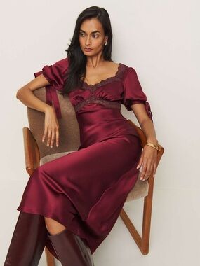 Reformation Stella Silk Dress in Crimson Clover Sz 6 MSRP $348 Revolve NEW